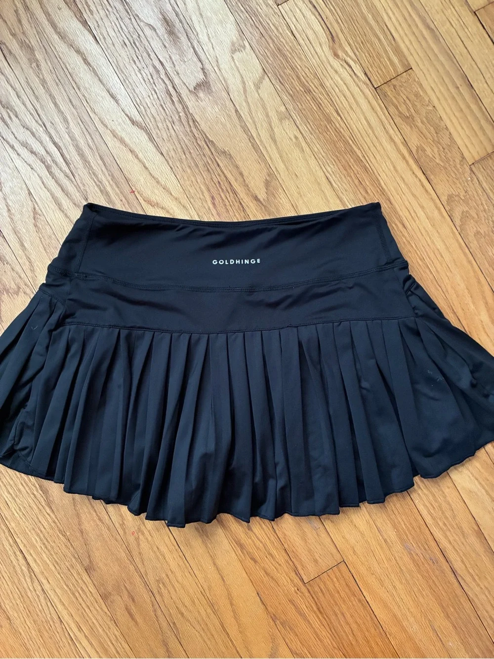 GoldHinge black pleated skort